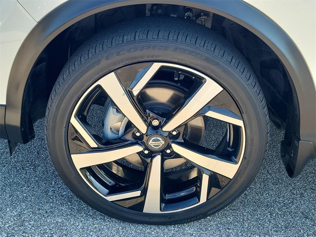 used 2021 Nissan Rogue Sport car, priced at $17,888