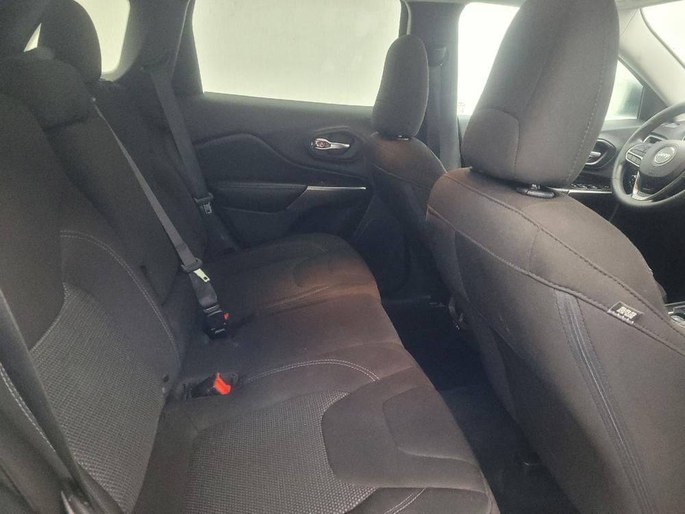 used 2019 Jeep Cherokee car, priced at $15,095