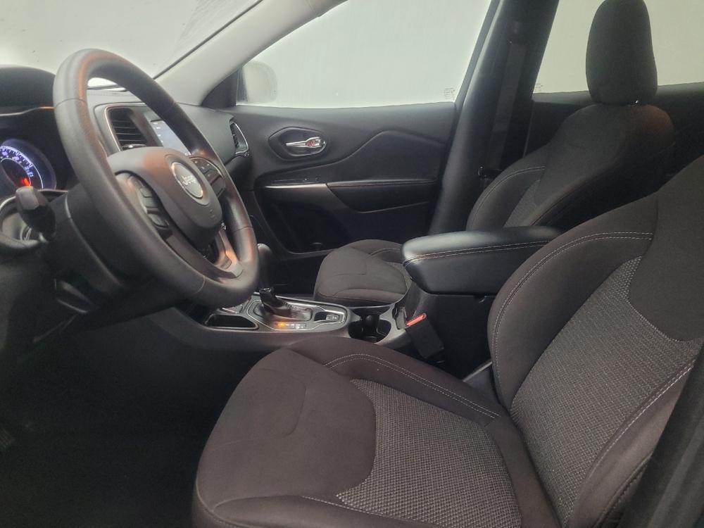 used 2019 Jeep Cherokee car, priced at $15,095