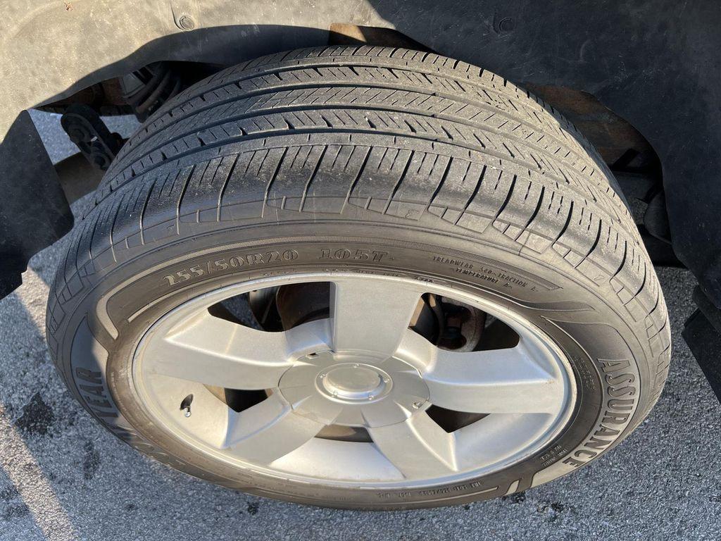 used 2003 Chevrolet Suburban car, priced at $9,200