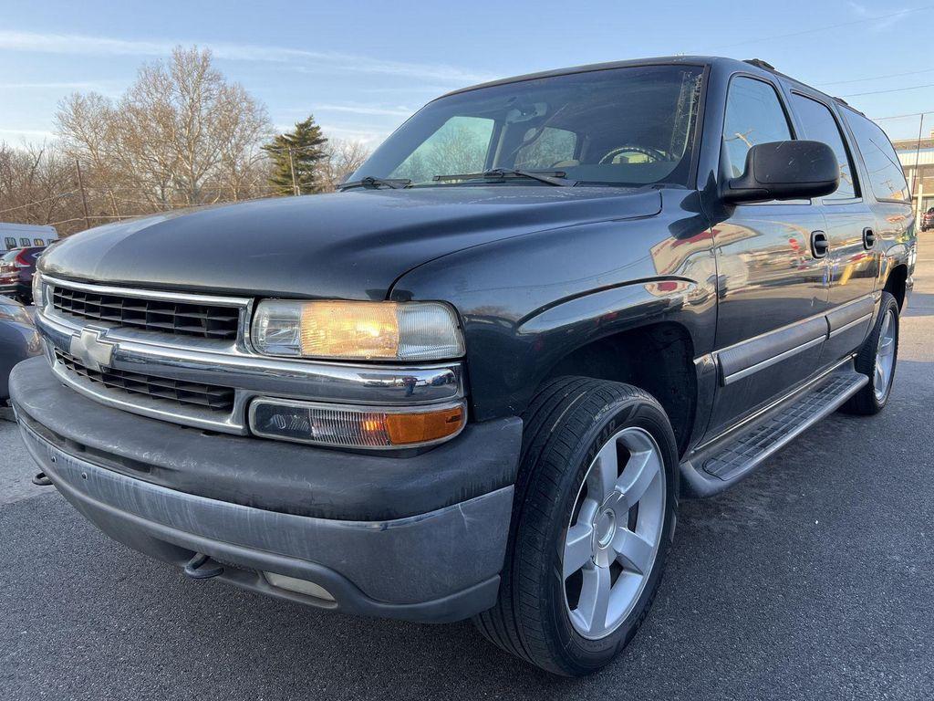 used 2003 Chevrolet Suburban car, priced at $9,200