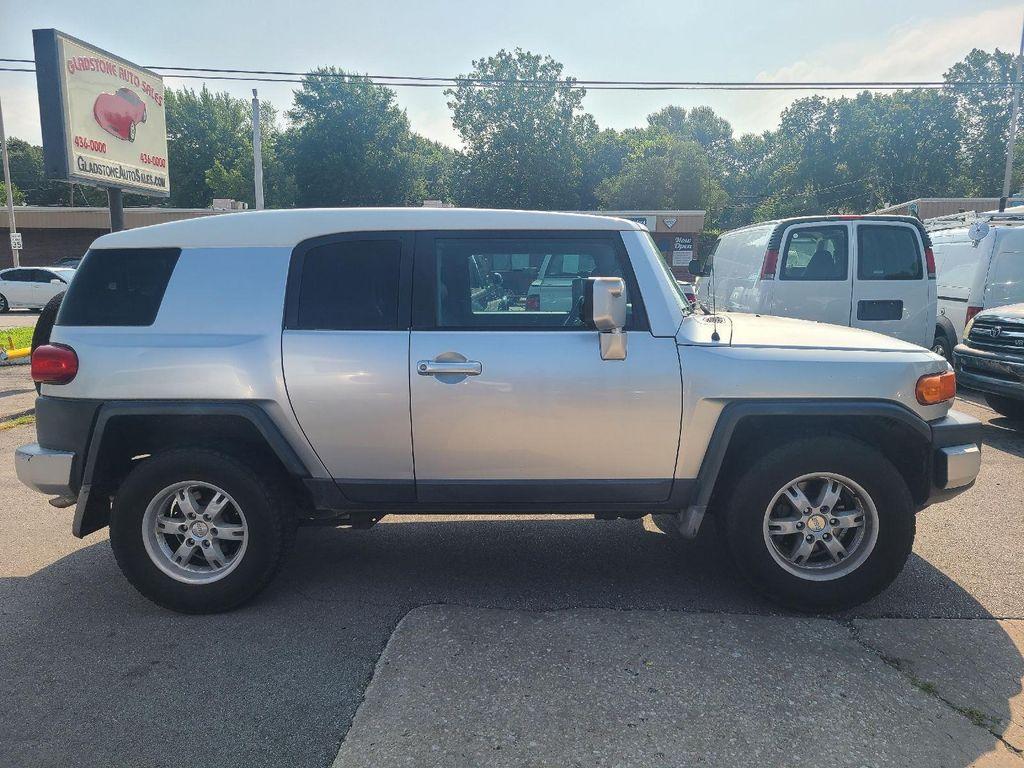 used 2007 Toyota FJ Cruiser car, priced at $7,954