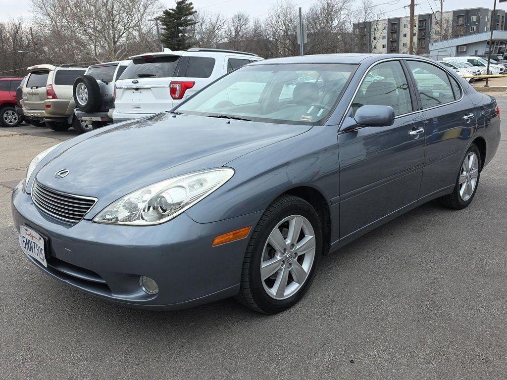 used 2005 Lexus ES 330 car, priced at $10,895