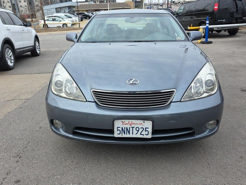 used 2005 Lexus ES 330 car, priced at $10,895