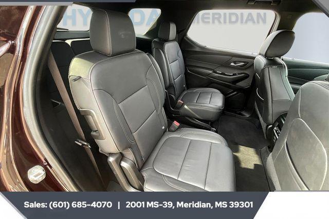 used 2023 Chevrolet Traverse car, priced at $32,617