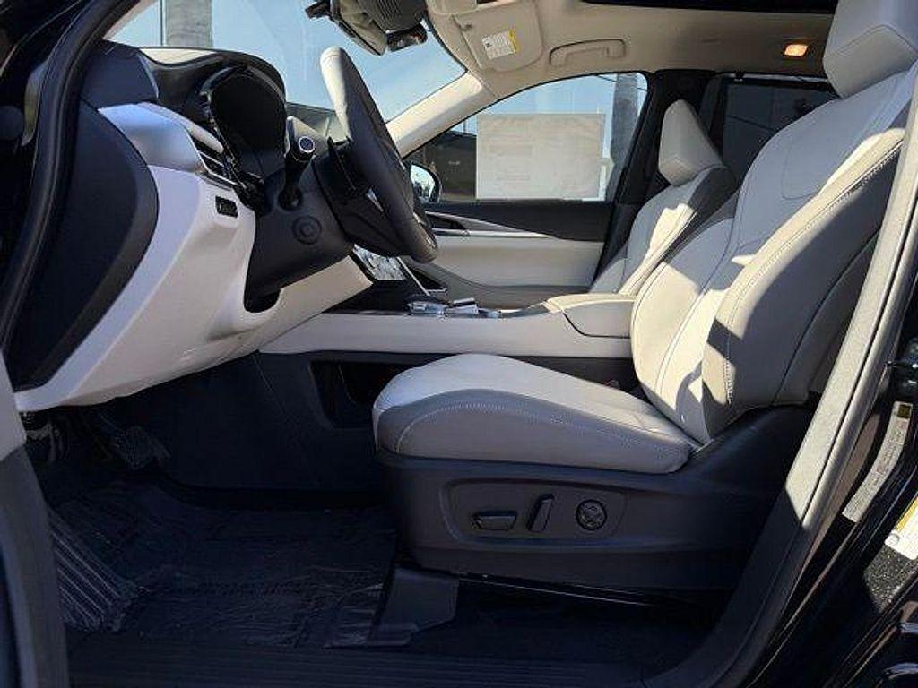 new 2026 INFINITI QX60 car, priced at $57,880