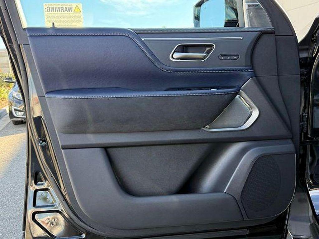 new 2026 INFINITI QX80 car, priced at $103,071