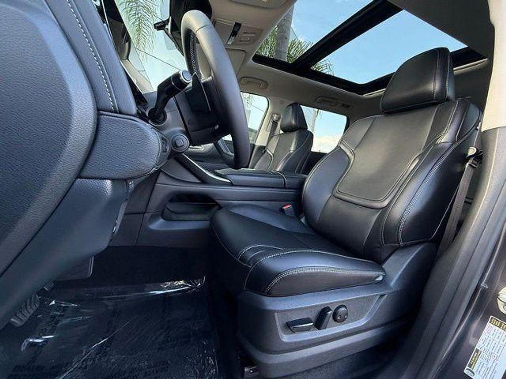 new 2026 INFINITI QX80 car, priced at $87,105