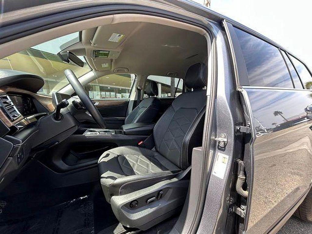 used 2024 Volkswagen Atlas car, priced at $25,390