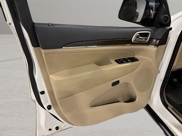 used 2017 Jeep Grand Cherokee car, priced at $10,900