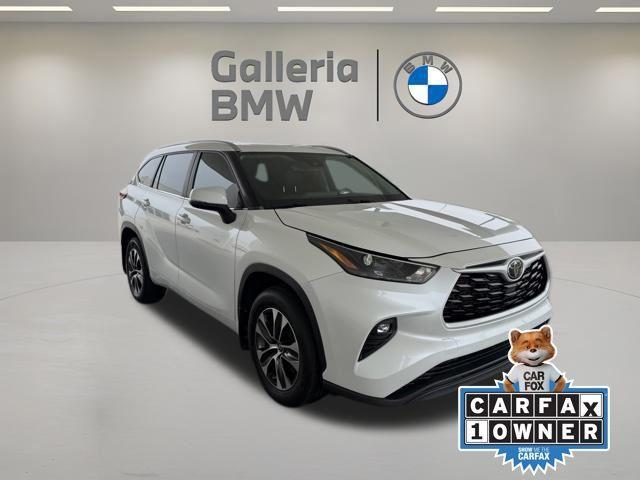 used 2023 Toyota Highlander car, priced at $37,725
