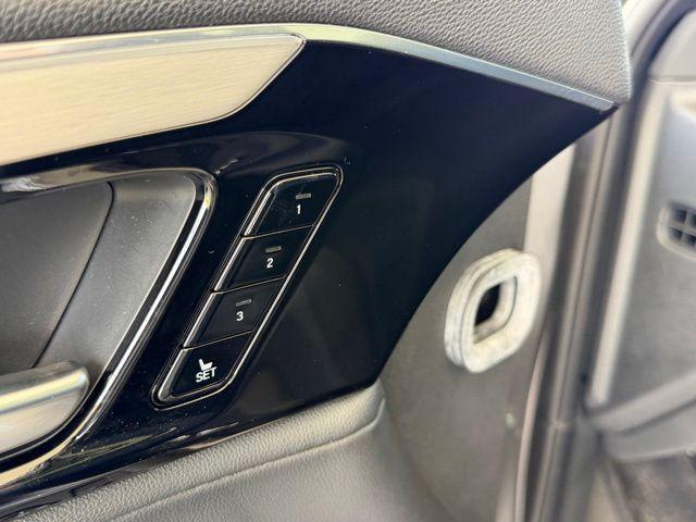 used 2024 Acura MDX car, priced at $38,325