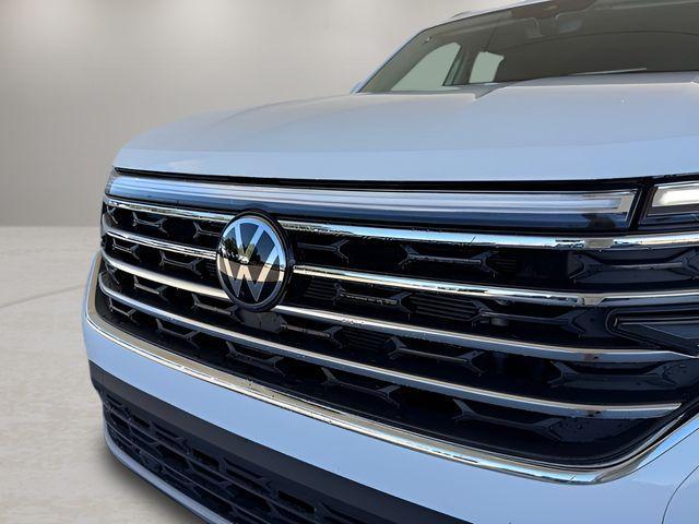 used 2025 Volkswagen Atlas car, priced at $33,700