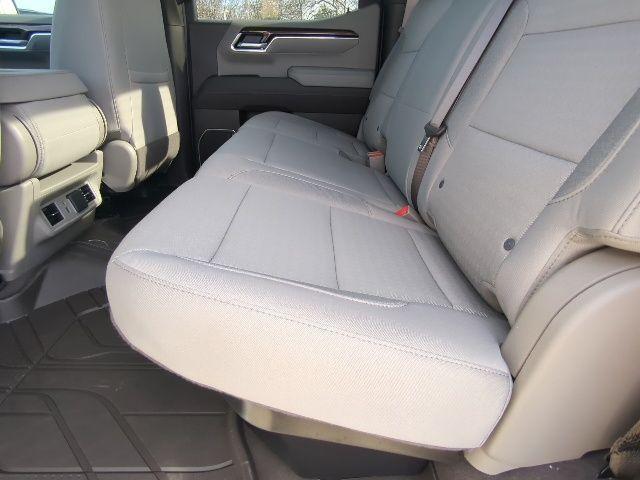 new 2026 Chevrolet Silverado 1500 car, priced at $45,215