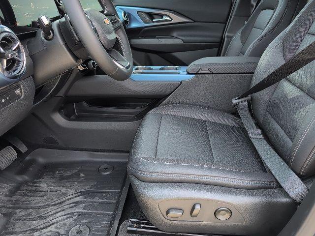 new 2026 Chevrolet Equinox EV car, priced at $39,389