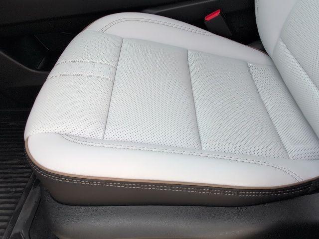 new 2026 Chevrolet Traverse car, priced at $57,515