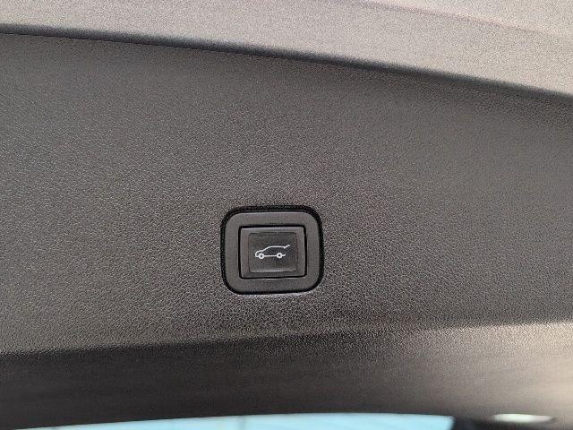 used 2020 Cadillac XT6 car, priced at $31,699