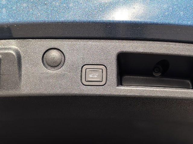 new 2026 Chevrolet Equinox car, priced at $32,190