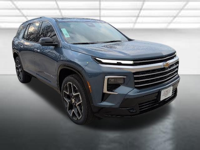 new 2026 Chevrolet Traverse car, priced at $59,115