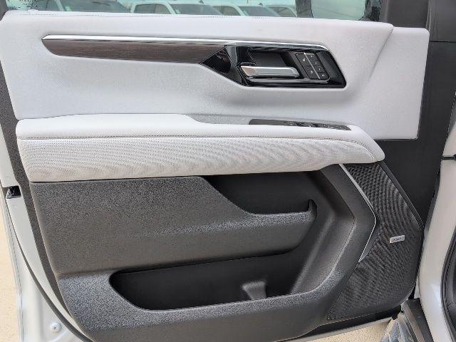 new 2025 Chevrolet Suburban car, priced at $84,400