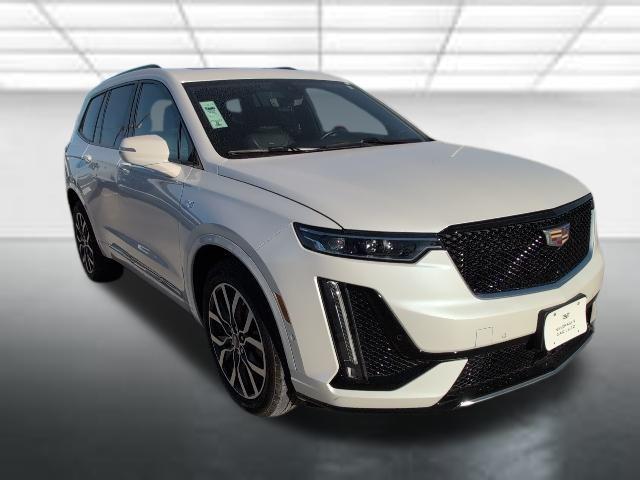 used 2023 Cadillac XT6 car, priced at $40,689