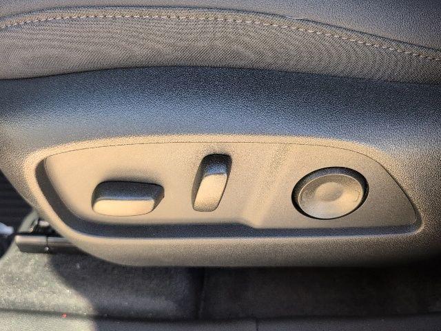 new 2026 Chevrolet Equinox car, priced at $32,410