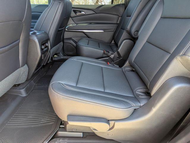 new 2026 Chevrolet Traverse car, priced at $46,035