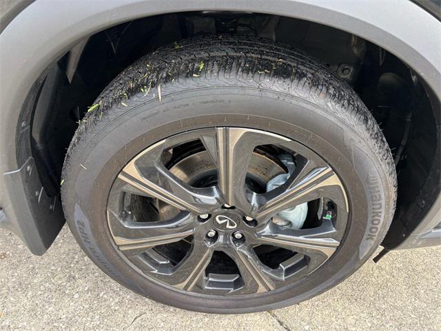 new 2026 INFINITI QX60 car, priced at $65,990