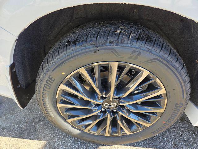 new 2026 INFINITI QX80 car, priced at $103,323