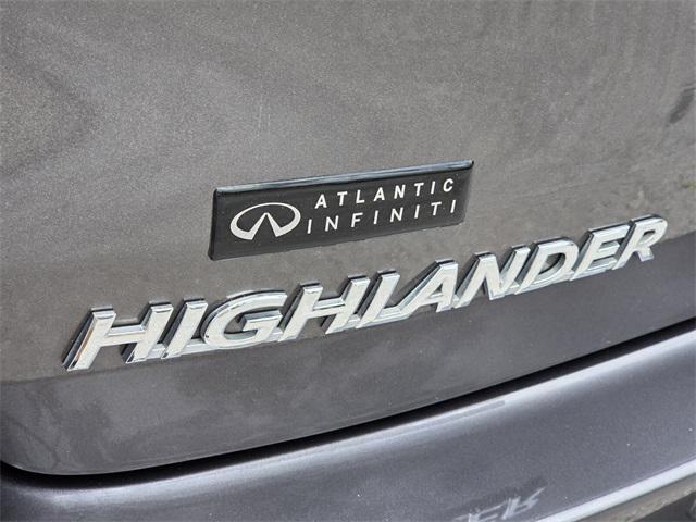 used 2019 Toyota Highlander car, priced at $24,491