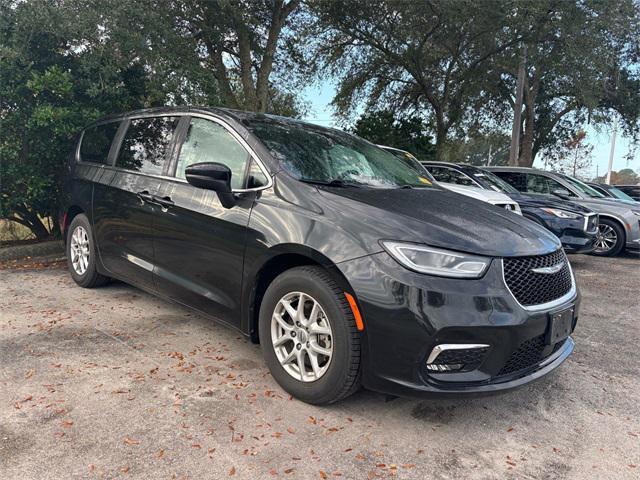 used 2023 Chrysler Pacifica car, priced at $23,830