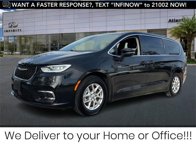 used 2023 Chrysler Pacifica car, priced at $23,354