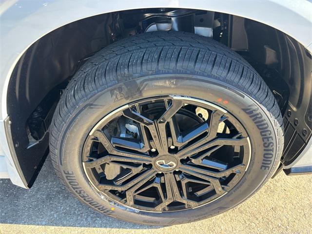 new 2026 INFINITI QX80 car, priced at $98,525