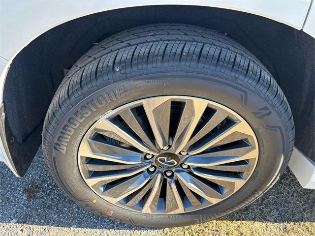 new 2026 INFINITI QX80 car, priced at $92,540