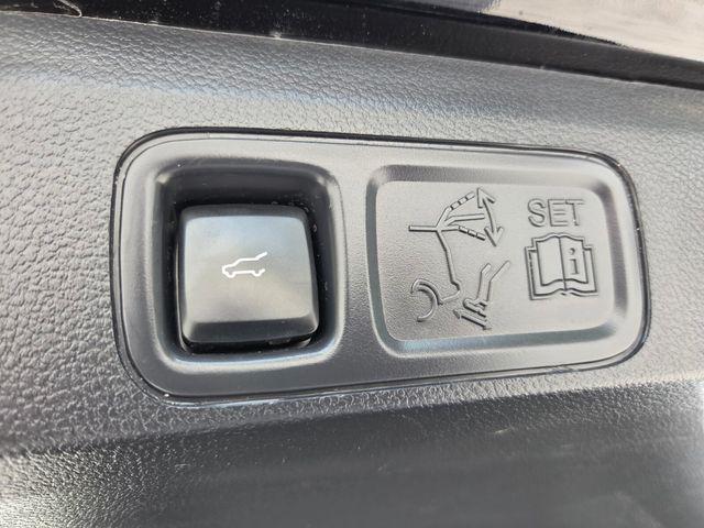 used 2022 Lincoln Navigator car, priced at $40,648