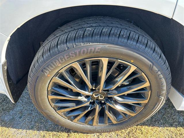 new 2026 INFINITI QX80 car, priced at $111,015