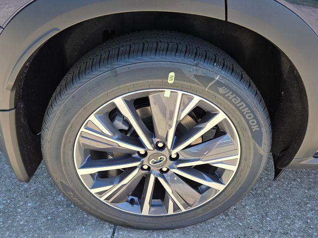 new 2026 INFINITI QX60 car, priced at $52,504