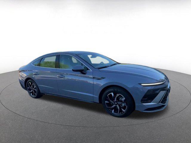 used 2025 Hyundai Sonata car, priced at $20,531