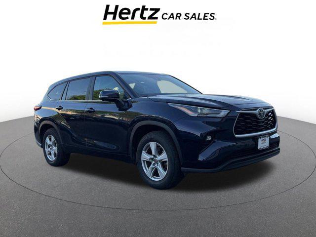 used 2025 Toyota Highlander car, priced at $35,229