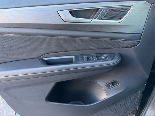 used 2025 Volkswagen Atlas Cross Sport car, priced at $29,610