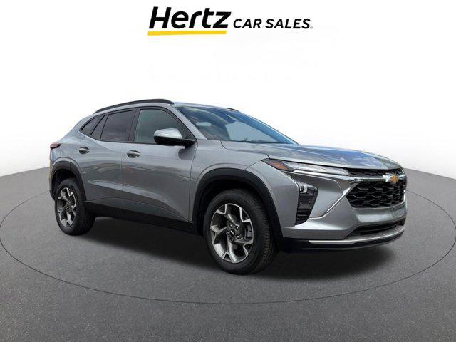 used 2025 Chevrolet Trax car, priced at $20,115