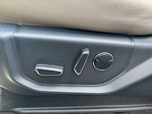 used 2024 Ford Expedition car, priced at $41,411