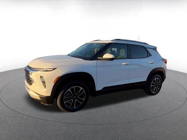 used 2025 Chevrolet TrailBlazer car, priced at $20,493