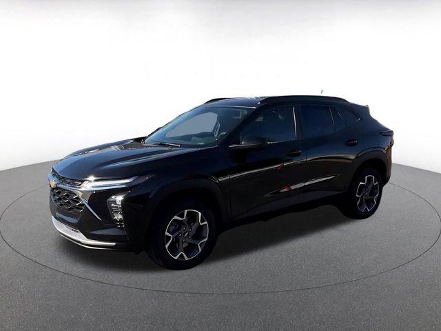 used 2025 Chevrolet Trax car, priced at $18,822