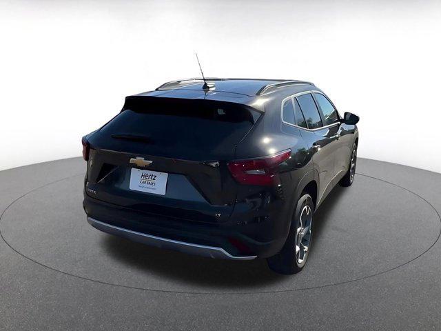 used 2025 Chevrolet Trax car, priced at $18,822
