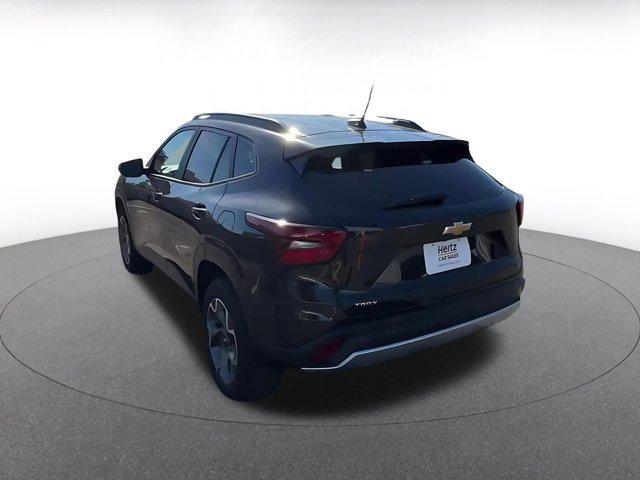 used 2025 Chevrolet Trax car, priced at $18,822