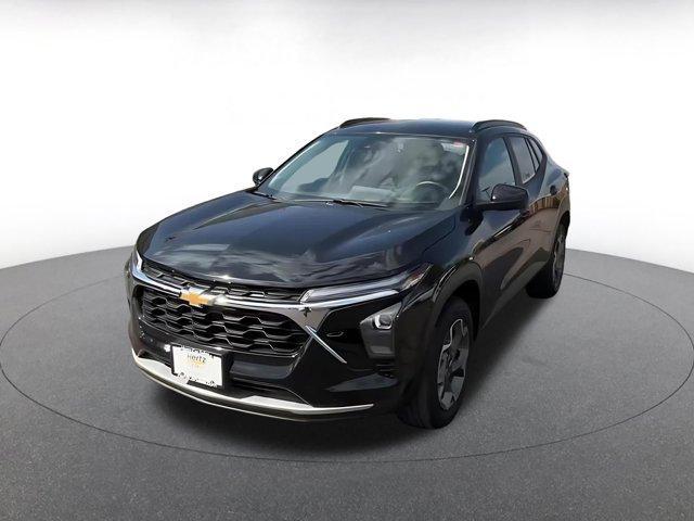 used 2025 Chevrolet Trax car, priced at $19,632