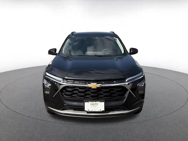 used 2025 Chevrolet Trax car, priced at $19,632