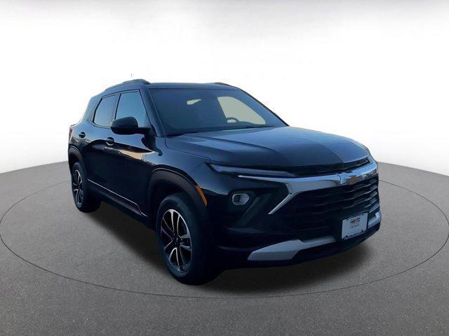 used 2025 Chevrolet TrailBlazer car, priced at $20,524