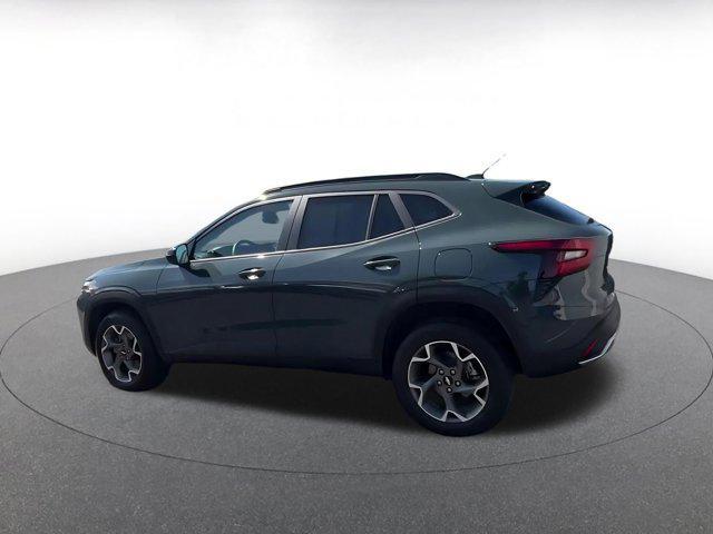 used 2025 Chevrolet Trax car, priced at $20,037